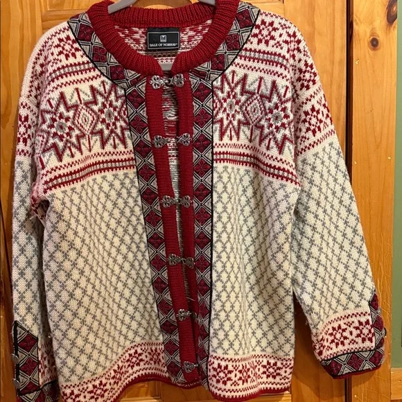 Dale of Norway Red and White Faire Isle Patterned Sweater, Size M - Picture 3 of 15